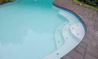 GLASS TILE CANITILEVER EDGE GLASS TILE CANITILEVER EDGE